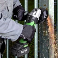 Smerigliatrice Angolare 115mm Batteria 18V 3AH Ricaricabile + Disco E Valigetta 8 Smerigliatrice Angolare 115mm Batteria 18V 3AH Ricaricabile + Disco E Valigetta -Makitae Outlet 16178479 4