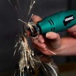 VONROC Strumento Rotante Multifunzione Elettrico 160W. Include 40 Accessori, Albero Flessibile, Protezione, Accessorio Per Fresatura E Sacca Portautensili 7 VONROC Strumento Rotante Multifunzione Elettrico 160W. Include 40 Accessori, Albero Flessibile, Protezione, Accessorio Per Fresatura E Sacca Portautensili -Makitae Outlet 26104020 3