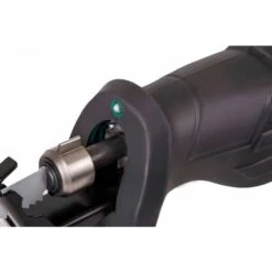 VONROC Seghetto A Gattuccio A Batteria 20V. Incl. 1 Batteria 2.0Ah, Caricabatterie, 2 Lame E Sacca Portautensili 8 VONROC Seghetto A Gattuccio A Batteria 20V. Incl. 1 Batteria 2.0Ah, Caricabatterie, 2 Lame E Sacca Portautensili -Makitae Outlet 26148167 4