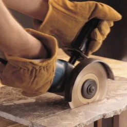 Makita 9565CVRX2 Smerigliatrice Angolare 1400W AVT 125/115mm - Velocit&agrave Variabile -Makitae Outlet 32426736 3