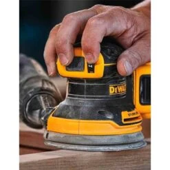 Levigatrice Roto-orbitale DeWALT DCW210P2 (2 X 5,0 Ah + DCB115 + TSTAK II) -Makitae Outlet 32810068 5