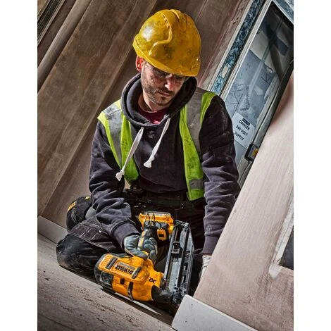 Chiodatrice DeWALT DCN660N (Solo Corpo) 2 Chiodatrice DeWALT DCN660N (Solo Corpo) - immagine 2