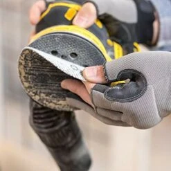 Stanley FMCW220D1-QW Fatmax Levigatrice Eccentrico Con 1 Batteria 2Ah,18 V, Giallo/Nero -Makitae Outlet 70855665 4