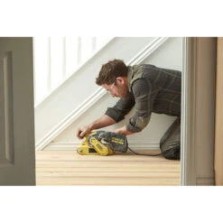 PIALLA ELETTRICA 1000W PIALLATRICE LEVIGATRICE A NASTRO LEGNO STANLEY 9 PIALLA ELETTRICA 1000W PIALLATRICE LEVIGATRICE A NASTRO LEGNO STANLEY -Makitae Outlet 94728574 5