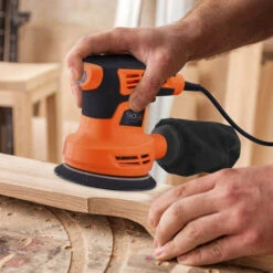 TACKLIFE Levigatrice Orbitale 280W, 6 Velocità(Max.13.000 Giri/min), 10 125mm Dischi Abrasivi(80Grana) E 3 Accessori Per Lucidatura Inclusi, Levigatrice Rotorbitale Con Raccolta Della Polvere-PRS02A -Makitae Outlet 95136976 5